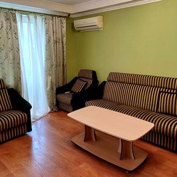 Білоруська вул., 23