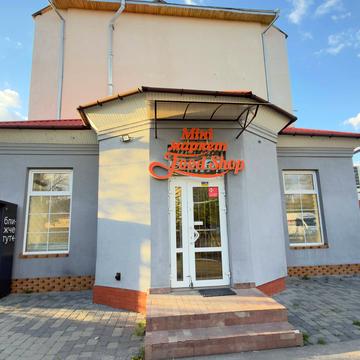 Гамалії вул., 15