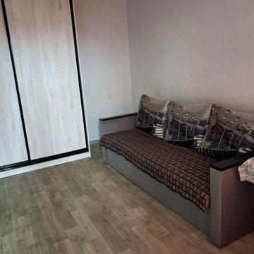 Петропавлівська вул., 26