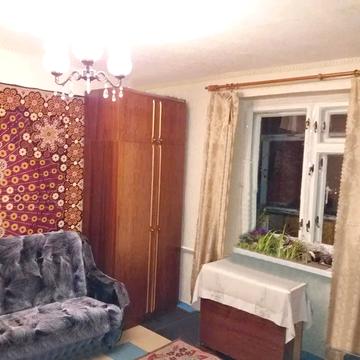 Євгена Мельнікова вул., 1