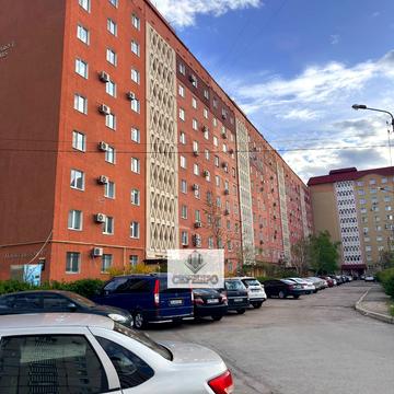 Володимира Українця вул., 47