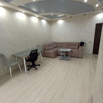 Мирна вул., (Будинок 1)