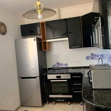 Валерія Лобановського вул., 17