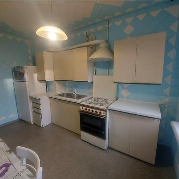 Сімї Глодан вул., 37а