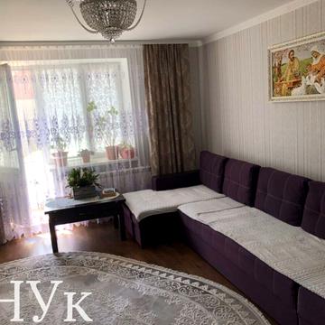 Адольфа Добрянського вул., 12