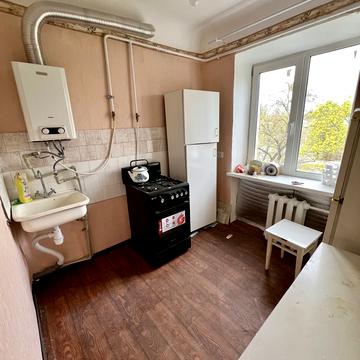 Степана Бандери вул., 3а