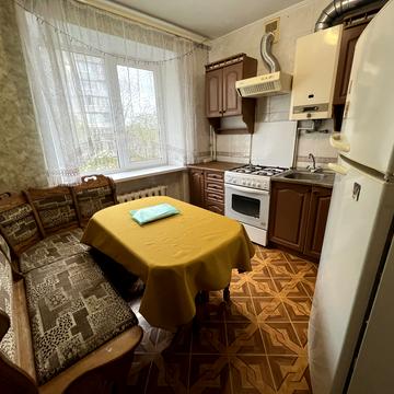 Перемоги вул., 2