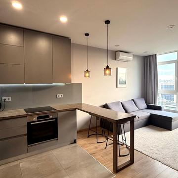 Предславинська вул., 40