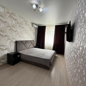 Європейська вул., 19