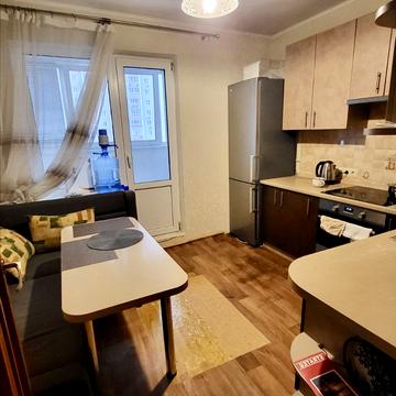 Урлівська вул., 38