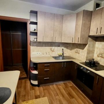 Урлівська вул., 38