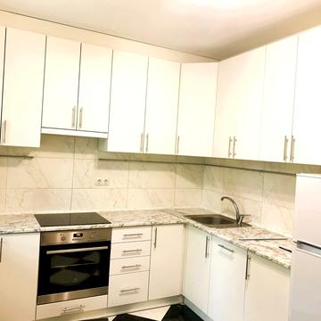 Академіка Вернадського бульв., 24