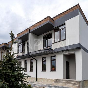 Миру, 9