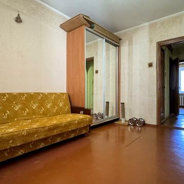 Академіка Корольова вул., 114