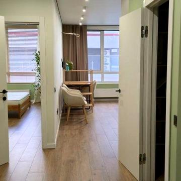 Дніпровська набережна вул., 15-Д