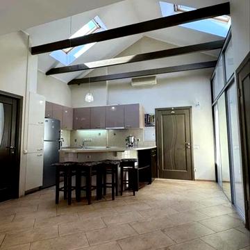 Предславинська вул., 47