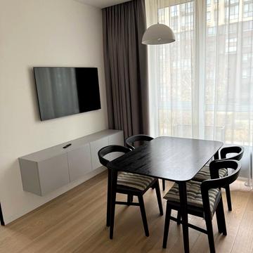 Салютна вул., 2к1