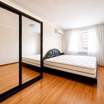 Кавказька вул., 12