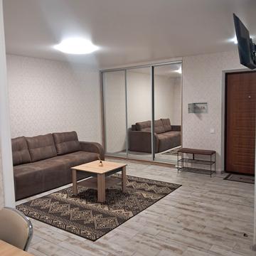 Приміська вул., 24