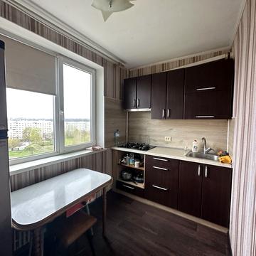 Яни Червоної вул., 7