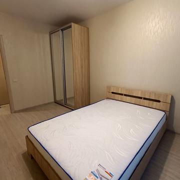 Михайла Грушевського вул., 30в