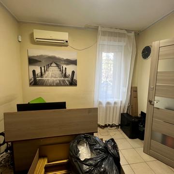 Урлівська вул., 16