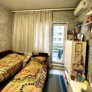 Владислава Бувалкіна вул., 7-Б К4