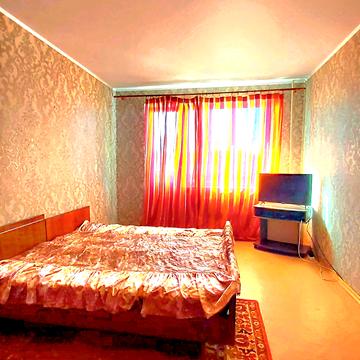 Глеваютська вул. (Вологодська), 24