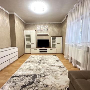 Квітки Цісик вул. (Гамарника)