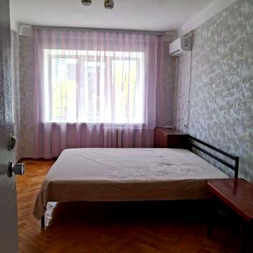 Академіка Вернадського бульв., 16