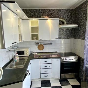 Ревуцького вул., 7-А