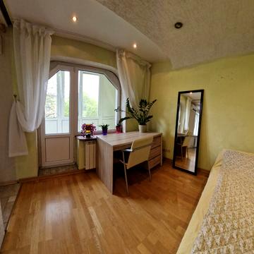 Гусовського вул., 2