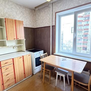 Леоніда Бикова бульв., 10