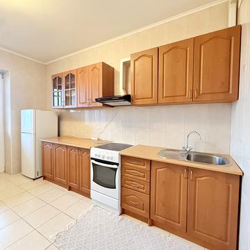 Верховної Ради бульв., 14-Б