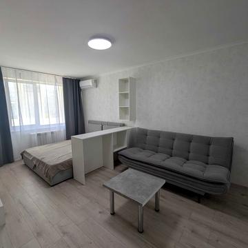 Незалежності вул., 10