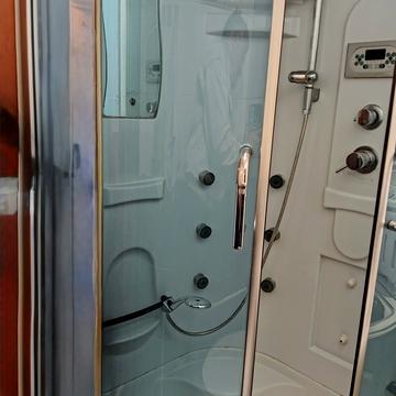 Соборності просп. (Воззєднання), 5-Б