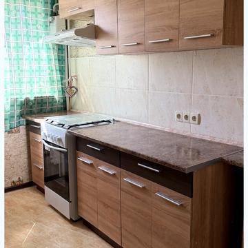 Академіка Корольова вул., 3