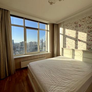 Ованеса Туманяна вул., 3