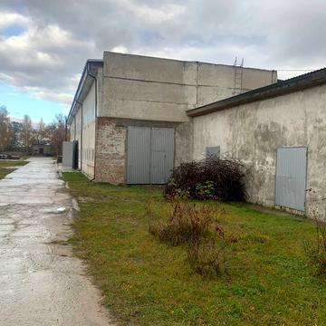 Славутинська вул., 1