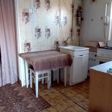 Центральна вул.