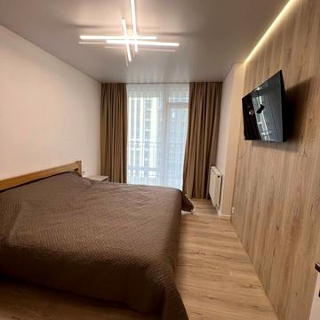 Героїв Миколаєва вул., (Будинок 3)