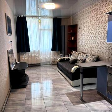 Лобачевського пров., 7