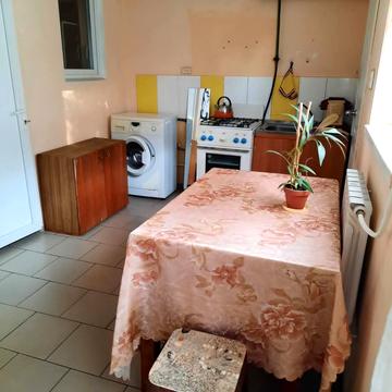 Петра Каришковського вул. (Еліна), 16