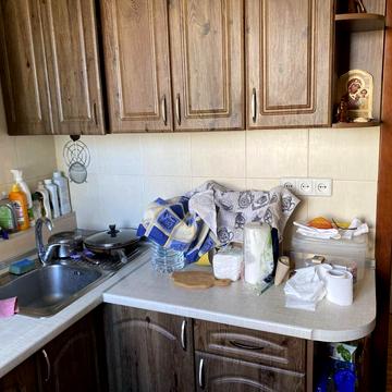 Смілянська вул., 1