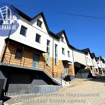 Василя Лесина вул., 1