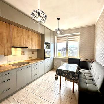 Гетьманська вул., 9