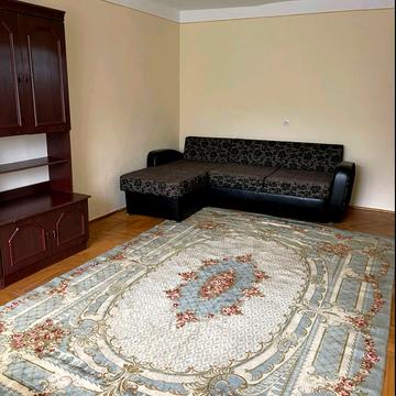 Південно-Кільцева вул., 3