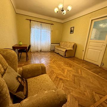 Антоновича вул. (Горького), 93