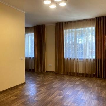 8 Березня вул., 7