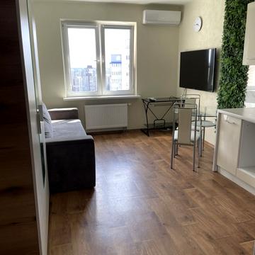 Академіка Глушкова просп., 9-Є